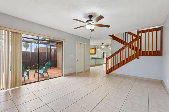 1176 SW 118th Terrace, Davie FL 33325 - Davie, FL - Photo 3