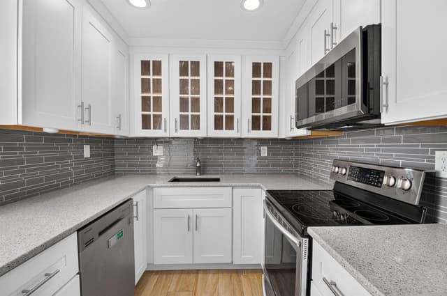 374 Capri H, Delray Beach FL 33484 - Delray Beach, FL - Photo 5
