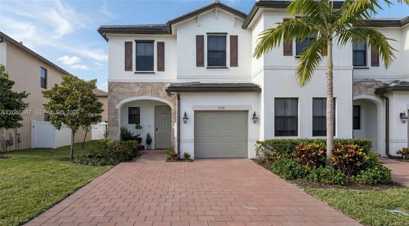 3338 W 112th St, Hialeah FL 33018