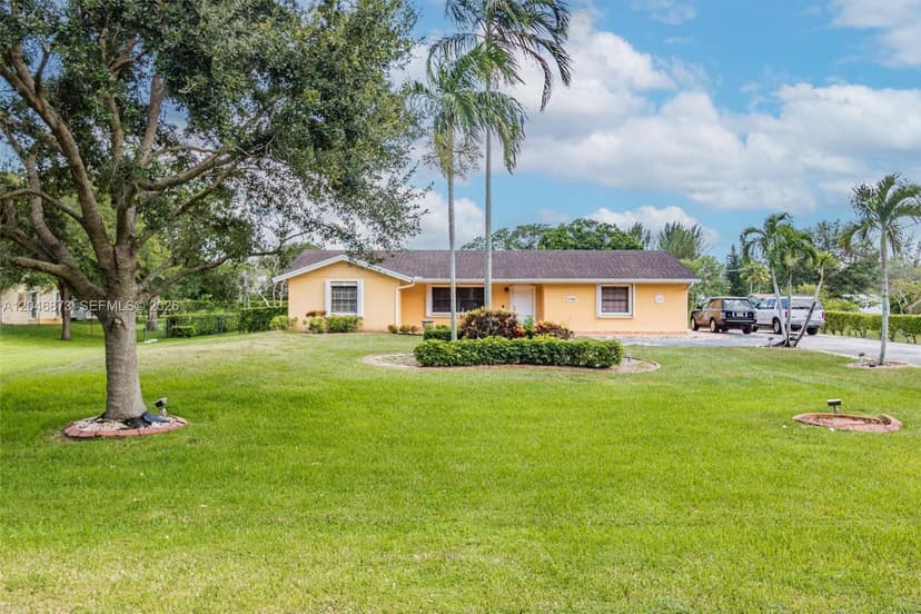 13450 SW 26th St, Davie FL 33325
