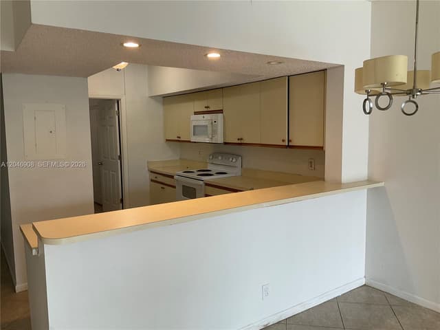 8282 NW 24th St # 8282, Coral Springs FL 33065 - Coral Springs, FL - Photo 6