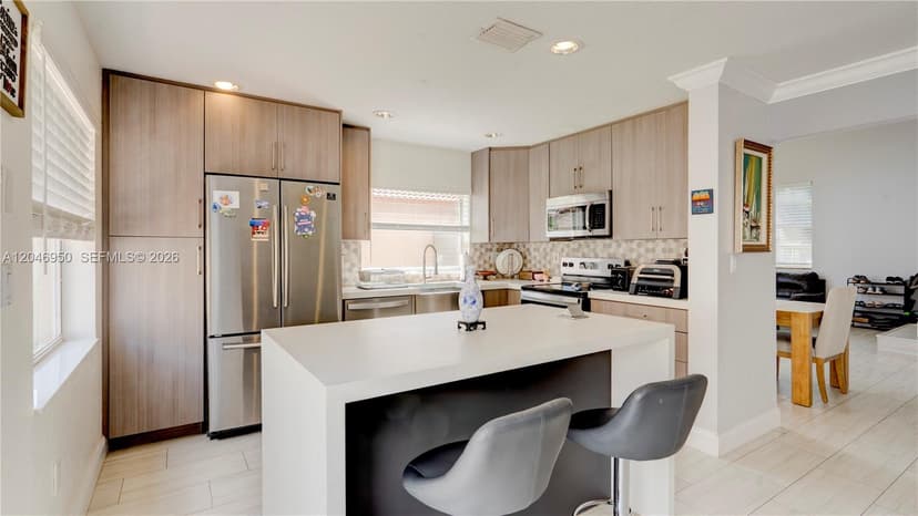 1237 NW 125th Ter, Sunrise FL 33323