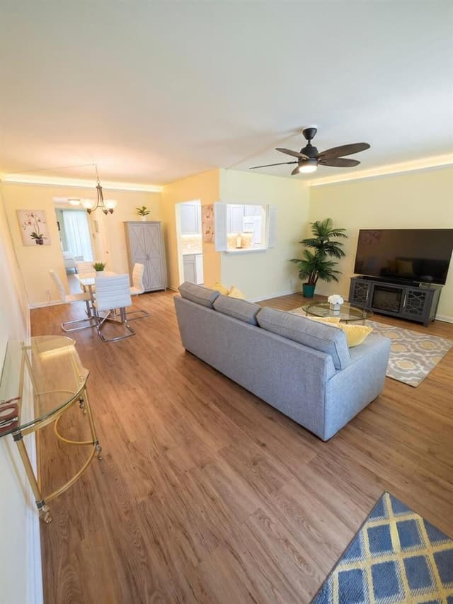 68 Brighton B, Boca Raton FL 33434 - Boca Raton, FL - Photo 2