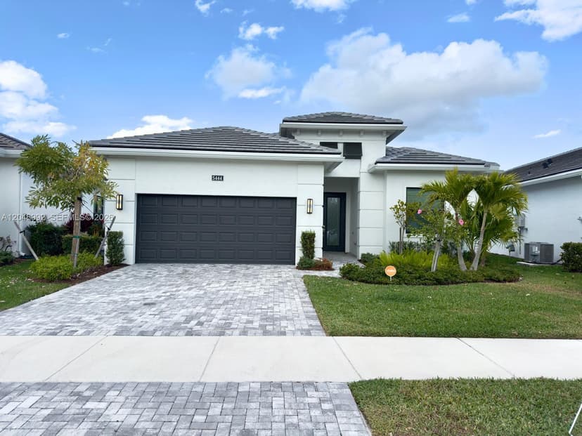5444 SW Saint Armands Way, Westlake FL 33470