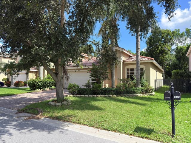10172 White Water Lily Way, Boynton Beach FL 33437 - Boynton Beach, FL - Photo 2