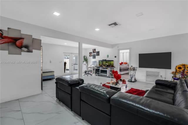 7630 Plantation Blvd, Miramar FL 33023 - Miramar, FL - Photo 3