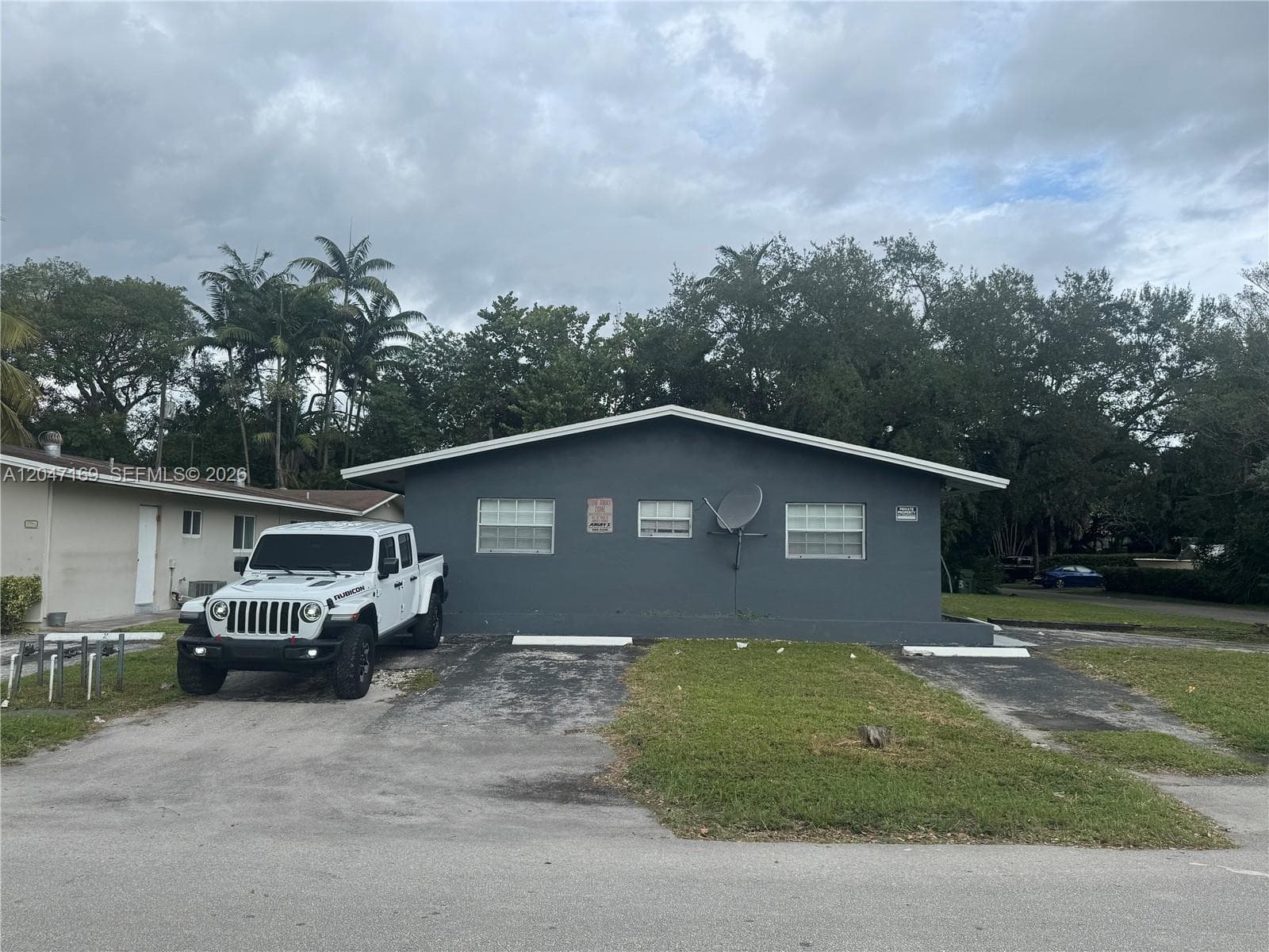 353 SW 19th Ave, Fort Lauderdale FL 33312