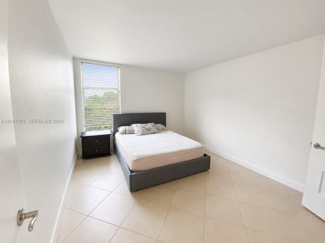8870 Fontainebleau Blvd # 106, Miami FL 33172 - Miami, FL - Photo 7