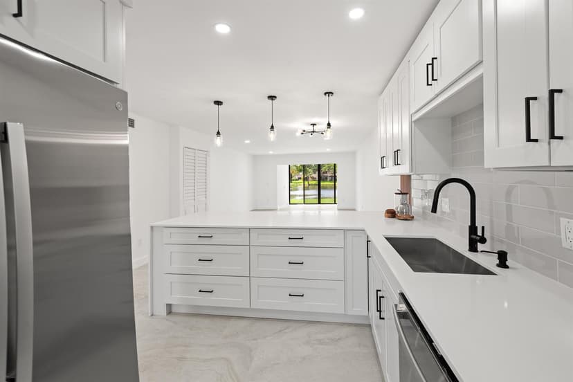 9293 Vista Del Lago # 15c, Boca Raton FL 33428