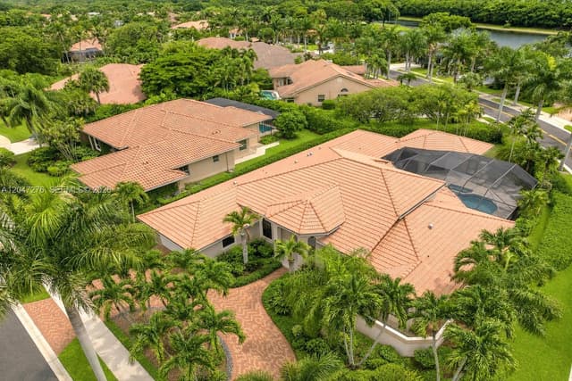 392 Coconut Cir, Weston FL 33326 - Weston, FL - Photo 6