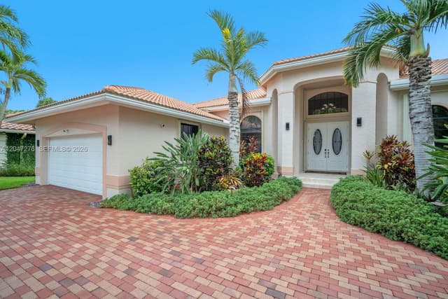 392 Coconut Cir, Weston FL 33326 - Weston, FL - Photo 5