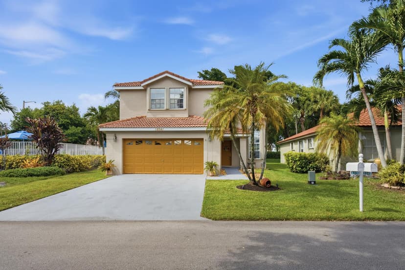18241 NW 8th Street, Pembroke Pines FL 33029