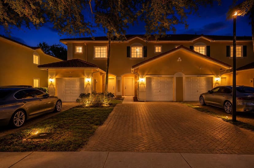 6532 Catalina Lane, Tamarac FL 33321