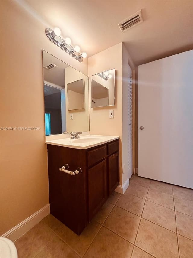 7630 Westwood Dr # 305, Tamarac FL 33321 - Tamarac, FL - Photo 7
