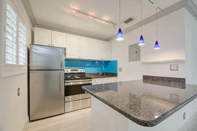 716 SW 14th Ave # 3, Fort Lauderdale FL 33312 - Fort Lauderdale, FL - Photo 6