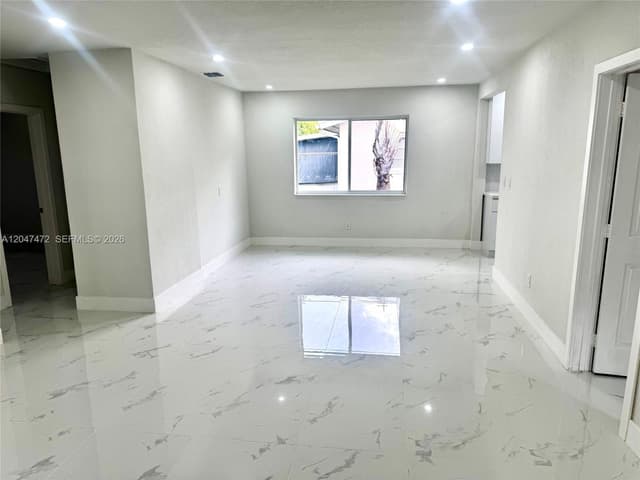 2150 N 66th Ave, Hollywood FL 33024 - Hollywood, FL - Photo 6