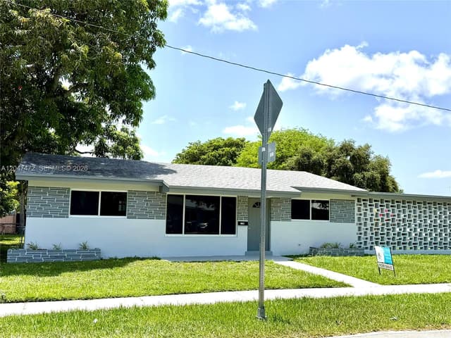 2150 N 66th Ave, Hollywood FL 33024 - Hollywood, FL - Photo 3