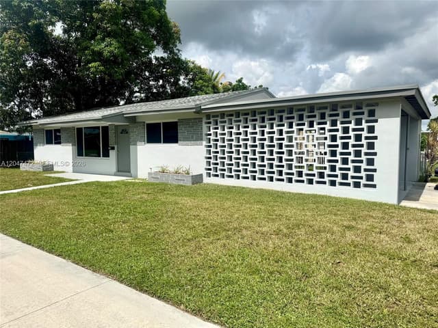 2150 N 66th Ave, Hollywood FL 33024 - Hollywood, FL - Photo 5