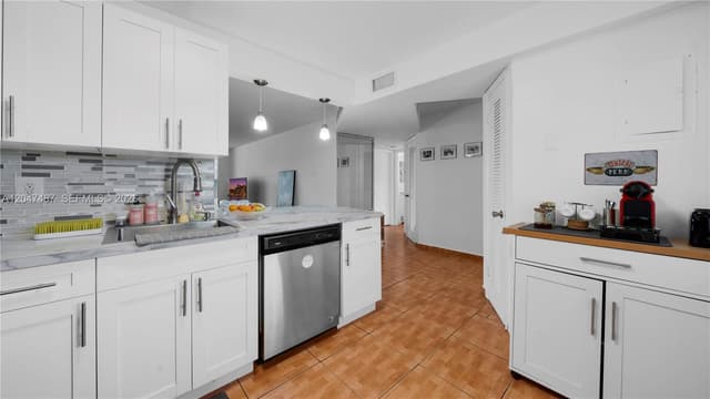 1101 NE 191st St # H314, Miami FL 33179 - Miami, FL - Photo 4