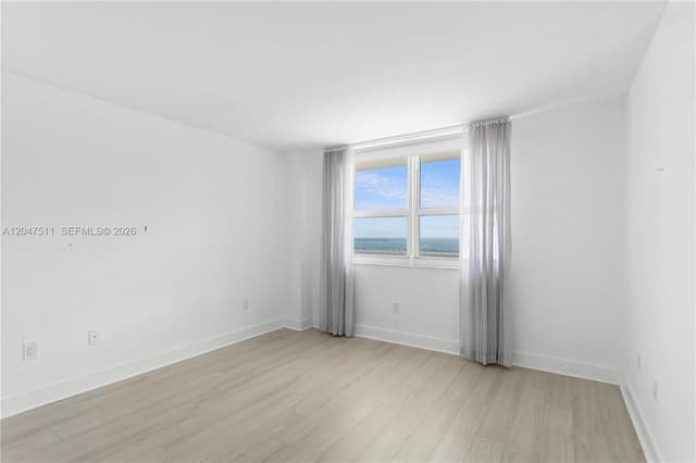 1155 Brickell Bay Dr # 3105, Miami FL 33131 - Miami, FL - Photo 3