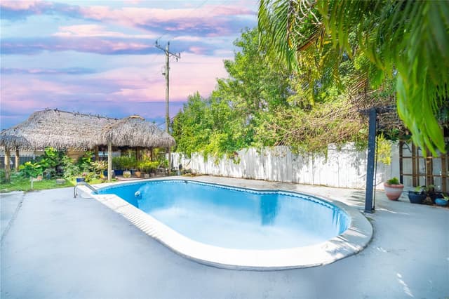 20200 NE 14th Ave, Miami FL 33179 - Miami, FL - Photo 3