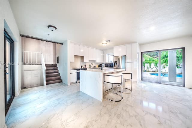 20200 NE 14th Ave, Miami FL 33179 - Miami, FL - Photo 5