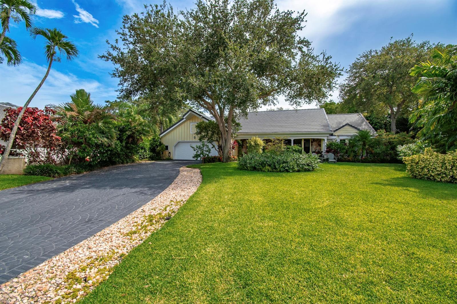 6962 S Grande Drive, Boca Raton FL 33433