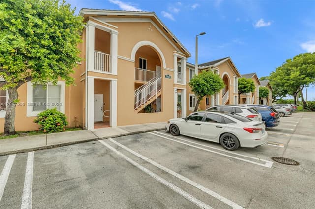 17820 NW 73rd Ave # 1, Hialeah FL 33015 - Hialeah, FL - Photo 6