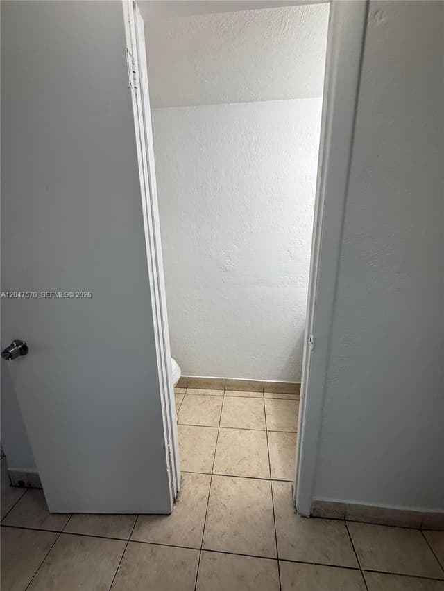 1305 W 53rd St # 406, Hialeah FL 33012 - Hialeah, FL - Photo 6