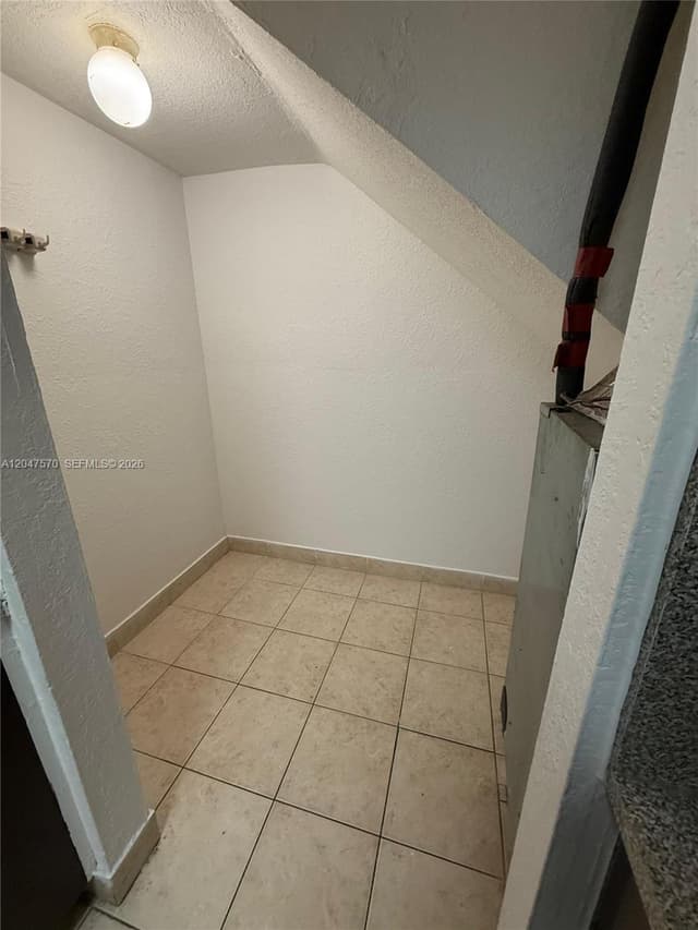 1305 W 53rd St # 406, Hialeah FL 33012 - Hialeah, FL - Photo 5