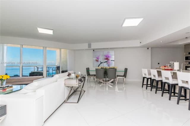 17201 Collins Ave # 1807, Sunny Isles Beach FL 33160 - Sunny Isles Beach, FL - Photo 2