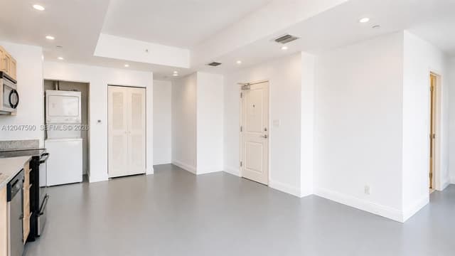 111 E Flagler St # 810, Miami FL 33131 - Miami, FL - Photo 3