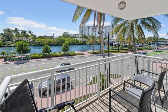 3901 Indian Creek Dr # 309, Miami Beach FL 33140 - Miami Beach, FL - Photo 2