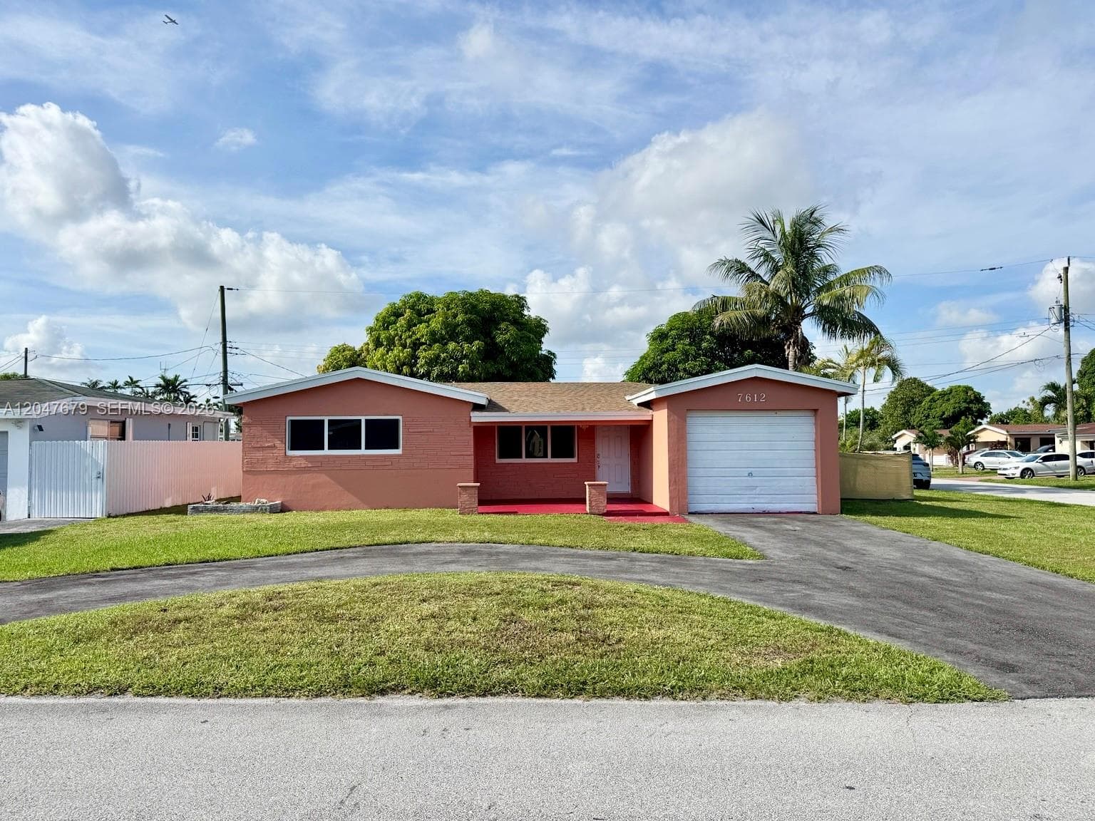 7612 Plantation Blvd, Miramar FL 33023 - Miramar, FL - Photo 1