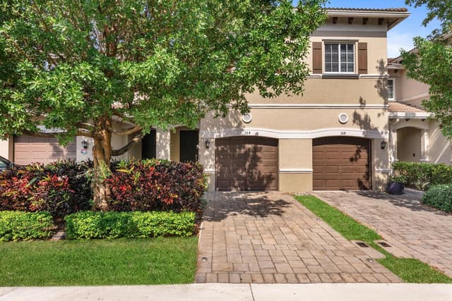 354 SE 1st Way # 354, Deerfield Beach FL 33441 - Deerfield Beach, FL - Photo 2