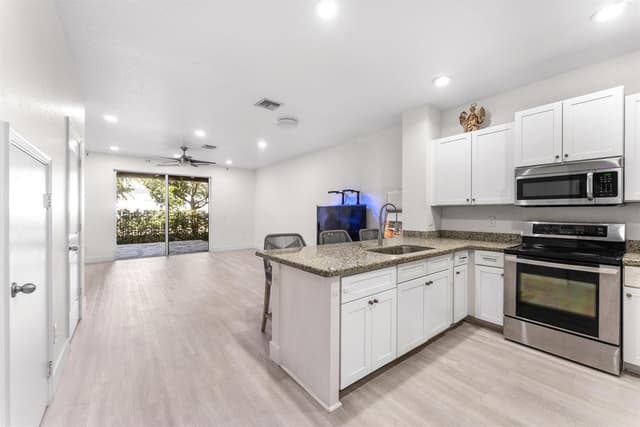 354 SE 1st Way # 354, Deerfield Beach FL 33441 - Deerfield Beach, FL - Photo 5