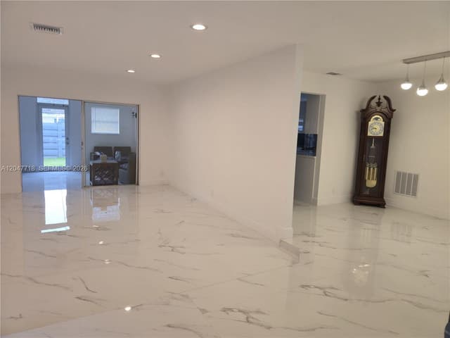 7771 NW 46th St, Lauderhill FL 33351 - Lauderhill, FL - Photo 3