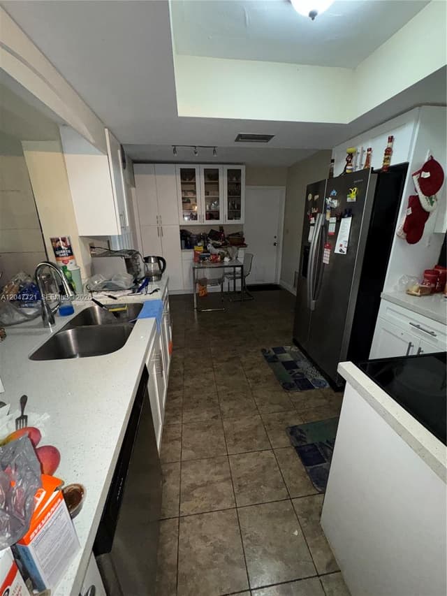 4401 NW 43rd Ter, Tamarac FL 33319 - Tamarac, FL - Photo 2