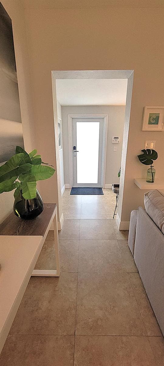 1401 NE 17th Way, Fort Lauderdale FL 33304 - Fort Lauderdale, FL - Photo 2