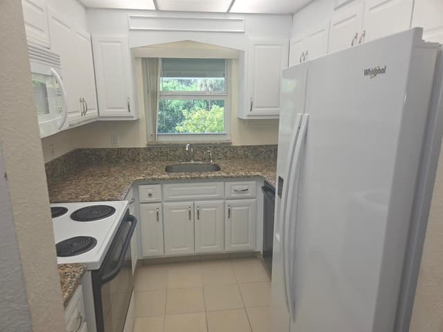 1340 NE 28th Avenue # 228, Pompano Beach FL 33062 - Pompano Beach, FL - Photo 6