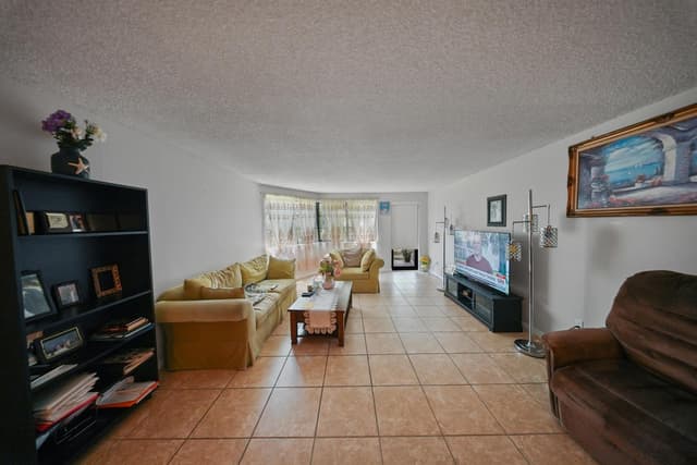 20860 San Simeon Way # 6, Miami FL 33179 - Miami, FL - Photo 7
