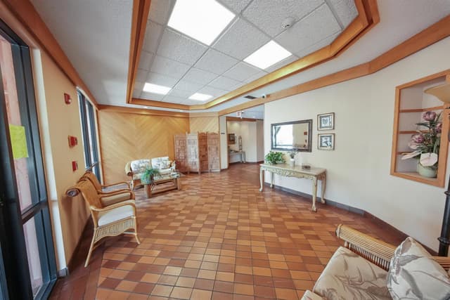 20860 San Simeon Way # 6, Miami FL 33179 - Miami, FL - Photo 5