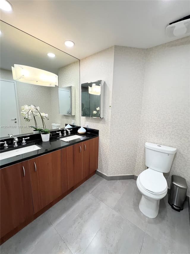 300 S Biscayne Blvd # 814, Miami FL 33131 - Miami, FL - Photo 6