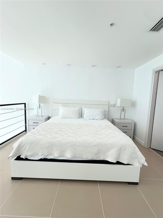 300 S Biscayne Blvd # 814, Miami FL 33131 - Miami, FL - Photo 7