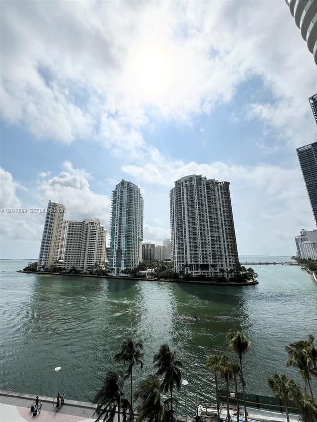 300 S Biscayne Blvd # 814, Miami FL 33131 - Miami, FL - Photo 4
