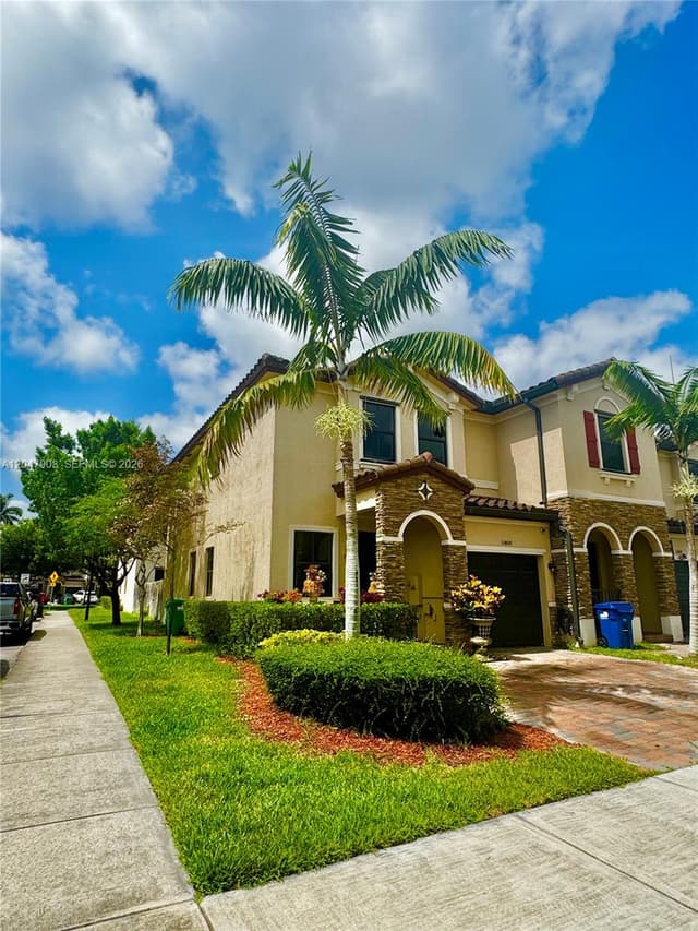 11406 SW 252nd Ter, Homestead FL 33032 - Homestead, FL - Photo 2