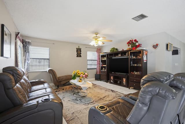1301 SW 75th Avenue, North Lauderdale FL 33068 - North Lauderdale, FL - Photo 2