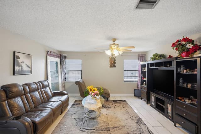 1301 SW 75th Avenue, North Lauderdale FL 33068 - North Lauderdale, FL - Photo 3