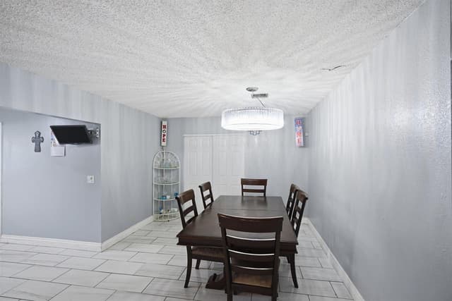 1301 SW 75th Avenue, North Lauderdale FL 33068 - North Lauderdale, FL - Photo 5