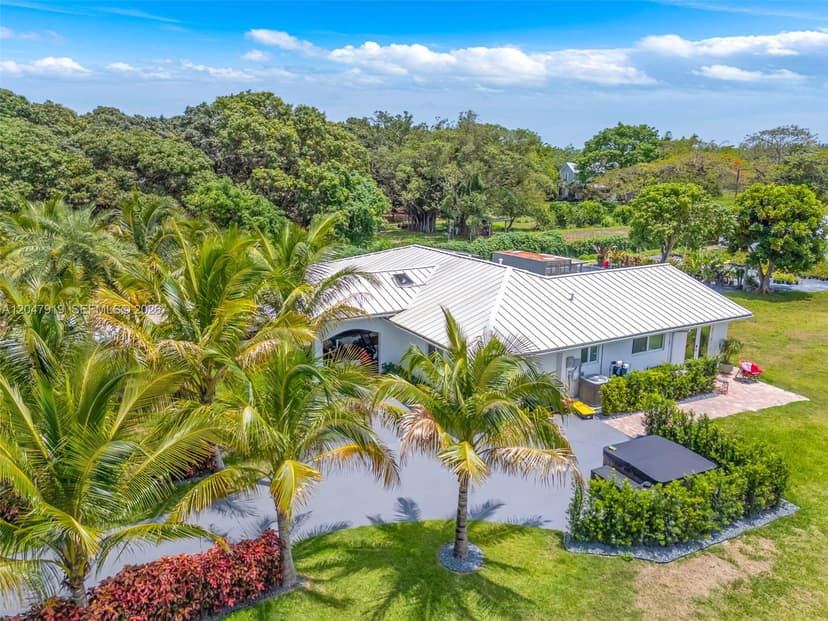13770 SW 192nd St, Miami FL 33177